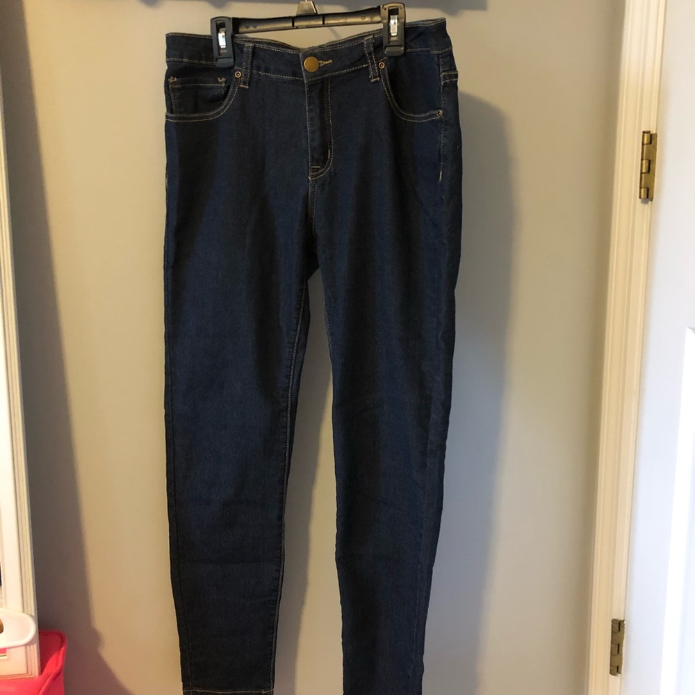 Forever21 dark blue jeans